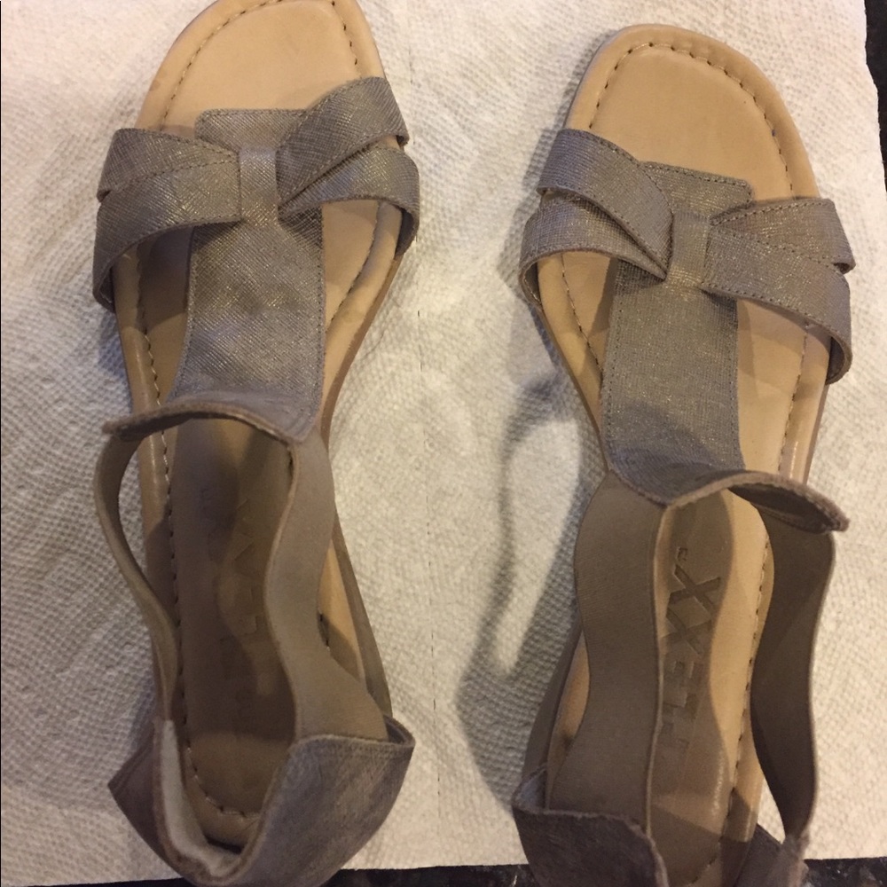 Flexx gold sandals size 9